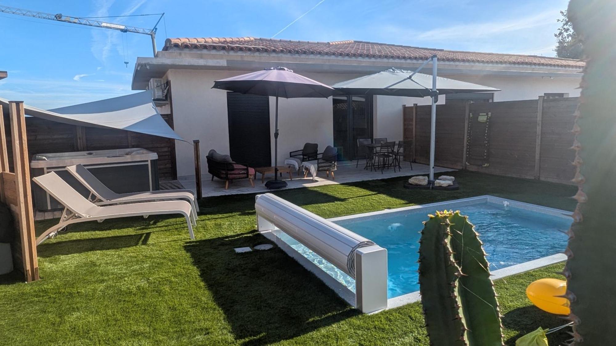 Appartement Luxe Avec Piscine Chauffee & Jacuzzi Prive - Cote D'Azur Roquefort-les-Pins Luaran gambar