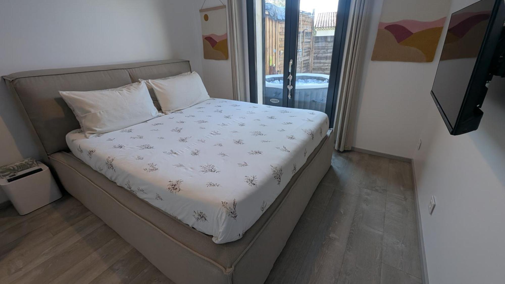 Appartement Luxe Avec Piscine Chauffee & Jacuzzi Prive - Cote D'Azur Roquefort-les-Pins Luaran gambar
